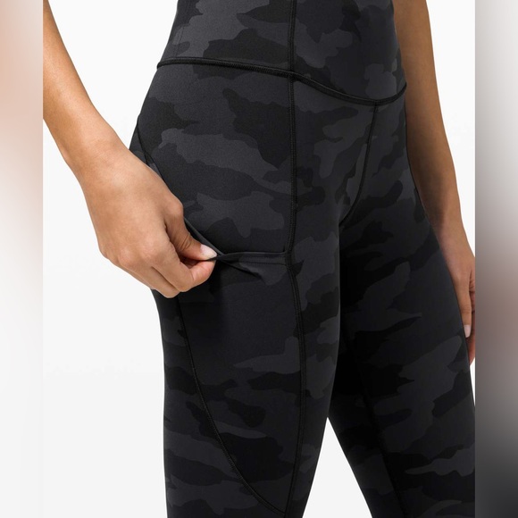 Lululemon fast and free black camo leggings - Picture 3 of 11